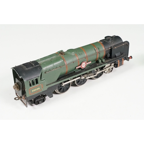 15 - Four Wrenn OO gauge locomotives within incorrect or repro boxes to include Clan Line (repro box & na... 