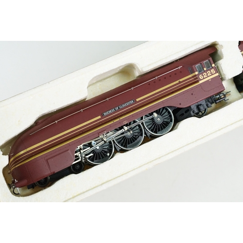18 - Four boxed Hornby Super Detail OO gauge locomotives to include R2179 LMS 4-6-2 Coronation Class 6225... 