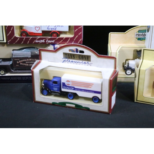 161 - Around 225 boxed Lledo diecast models to include Lledo Collectibles (Brewing In Britain, Trackside, ... 