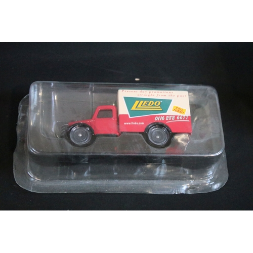 162 - 19 Boxed diecast models to include 2 x Lledo Paul Smith True Brit models, Lledo Days Gone Vanguards ... 