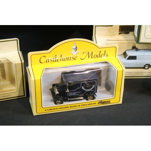 156 - Around 245 boxed Lledo diecast models to include Promotional Models and Promotors examples, all ex o... 