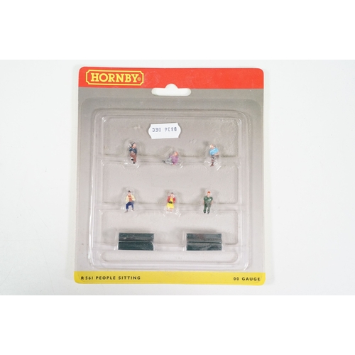 Collection of boxed Hornby OO gauge accessories to include R8012 HM ...