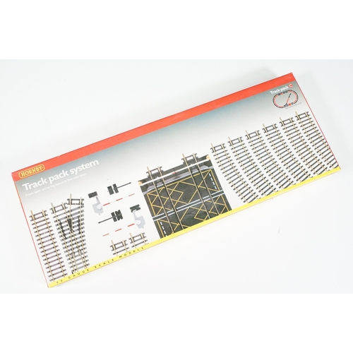 Collection of boxed Hornby OO gauge accessories to include R8012 HM ...