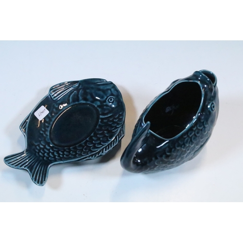 28 - 20th century vintage Shorter & Sons large fish plate, W 52cm together with six fish plates and a sau... 