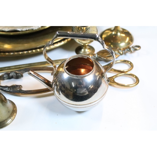 342 - Collection of brass to include wall plates, small coal scuttle, iron, goblets, horse figures, etc (1... 