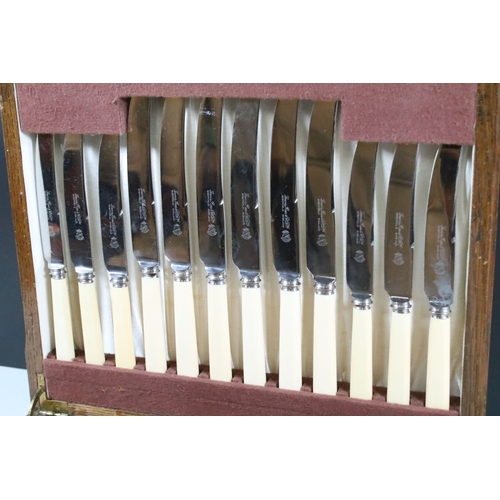 351 - Canteen of cutlery by Lewis Rose & Co Sheffield, within oak case