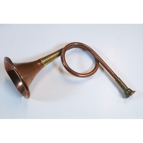 362 - Group of antique copper items to include pan lid, cider ladle and a horn (1 box)