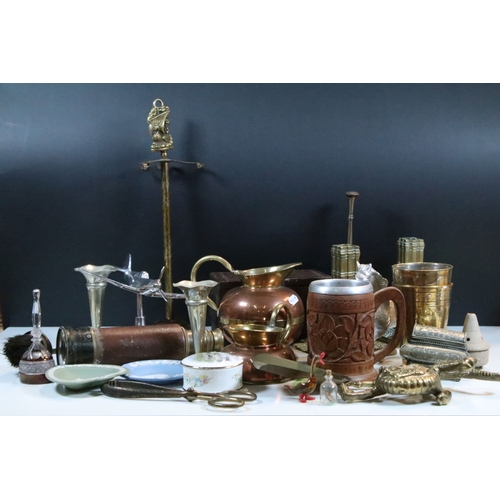 368 - Collection of mixed metalwares, to comprise a pair of William Tonks & Sons brass candlesticks, a thr... 