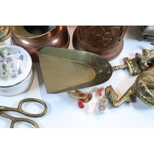 368 - Collection of mixed metalwares, to comprise a pair of William Tonks & Sons brass candlesticks, a thr... 