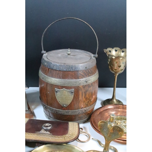 370 - Group of metalware to include small decorative plates, Schweppes and Perrier ashtrays, small coopere... 