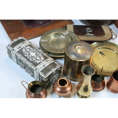 370 - Group of metalware to include small decorative plates, Schweppes and Perrier ashtrays, small coopere... 