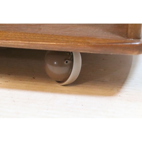 572 - Ercol 'Golden Dawn' Windsor coffee table, with drawers,  W 123cm x D 52cm x H 40cm