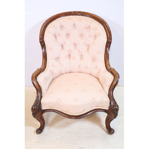 658 - Victorian mahogany framed button-back chair, having moulded cabriole legs, W 65cm x H 80cm