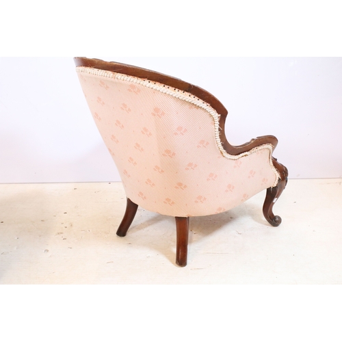 658 - Victorian mahogany framed button-back chair, having moulded cabriole legs, W 65cm x H 80cm