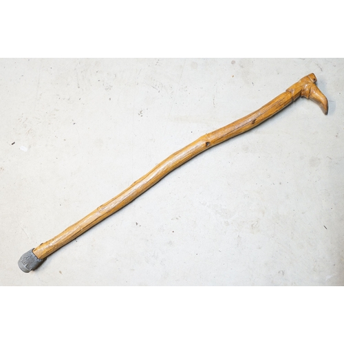 142 - Vintage folk art walking stick, the handle carved in the form of a 17th/18th century boot with buckl... 