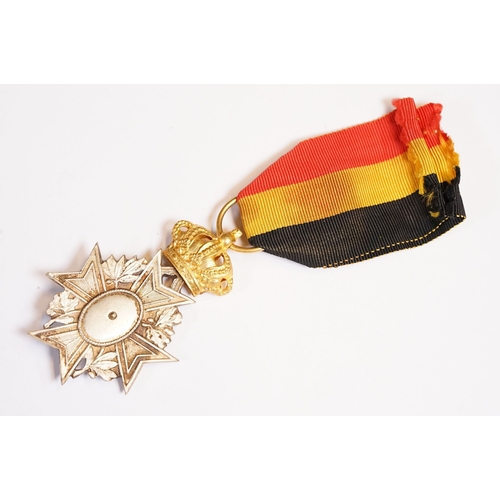 176 - 7 Belgium medals, including Order of the Crown, Labour Decorations, Leopold II 1896-1905 and other c... 