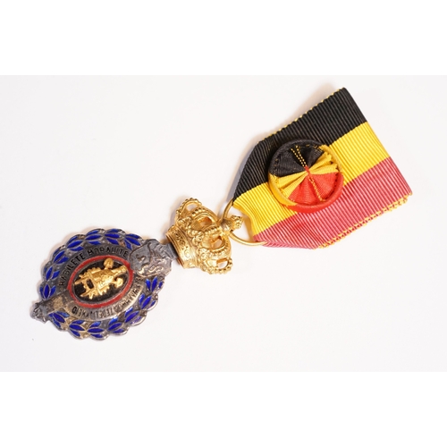 176 - 7 Belgium medals, including Order of the Crown, Labour Decorations, Leopold II 1896-1905 and other c... 