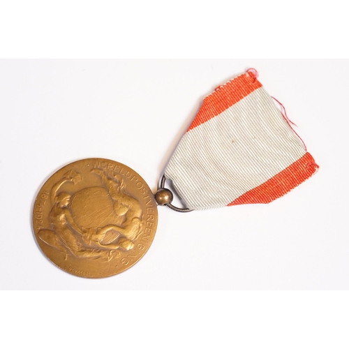 176 - 7 Belgium medals, including Order of the Crown, Labour Decorations, Leopold II 1896-1905 and other c... 