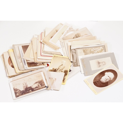 277 - A large collection of carte De Viste / CDV cabinet cards of various sizes to include People and Topo... 