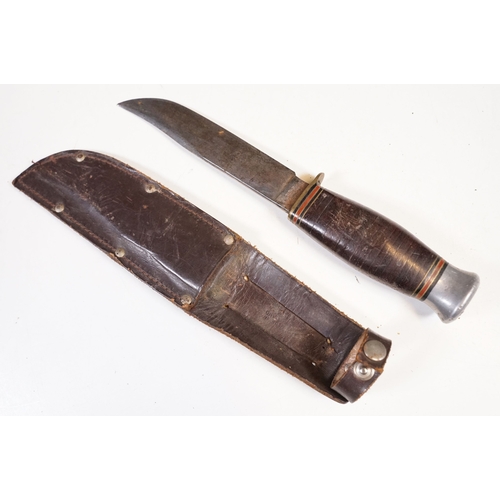 279 - A collection of knives and bayonets to include a French cruciform 1886 Label example.