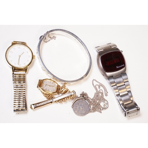 304 - A small collection of mixed costume jewellery together with a selection of watches to include a Accu... 