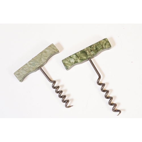 322 - 28 Victorian and later corkscrews, including folding, antler and wooden grip corkscrews