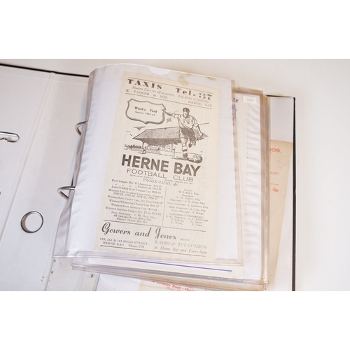 423 - Football Programmes - Collection of Non League programmes from the 1950s onwards to include Holyhead... 