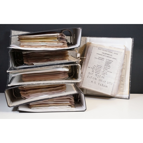 427 - Non League Football Programmes - Large collection of programmes from the 1950s onwards to include Il... 