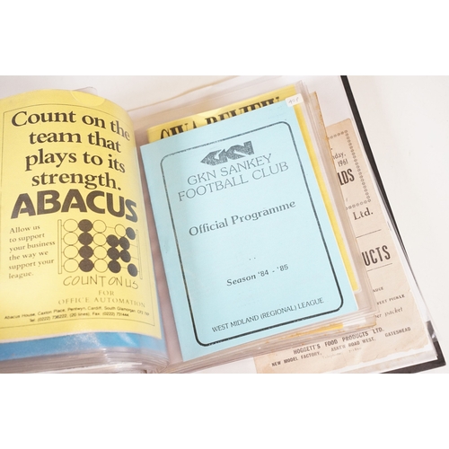 427 - Non League Football Programmes - Large collection of programmes from the 1950s onwards to include Il... 