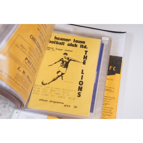 427 - Non League Football Programmes - Large collection of programmes from the 1950s onwards to include Il... 