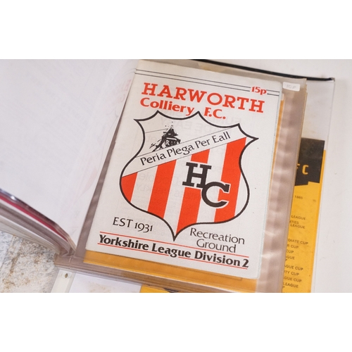 427 - Non League Football Programmes - Large collection of programmes from the 1950s onwards to include Il... 