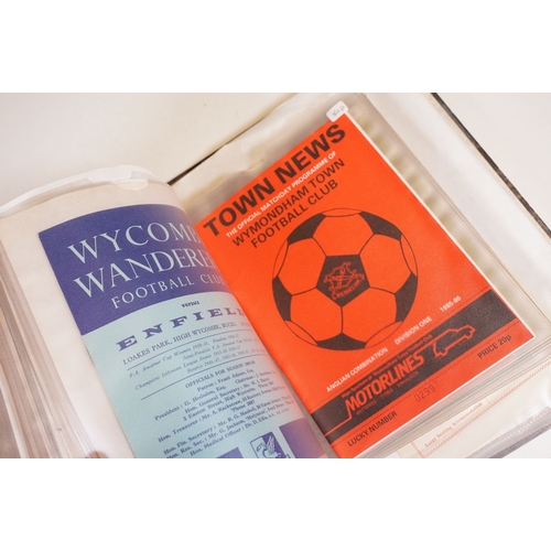 427 - Non League Football Programmes - Large collection of programmes from the 1950s onwards to include Il... 