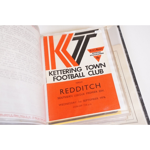 427 - Non League Football Programmes - Large collection of programmes from the 1950s onwards to include Il... 