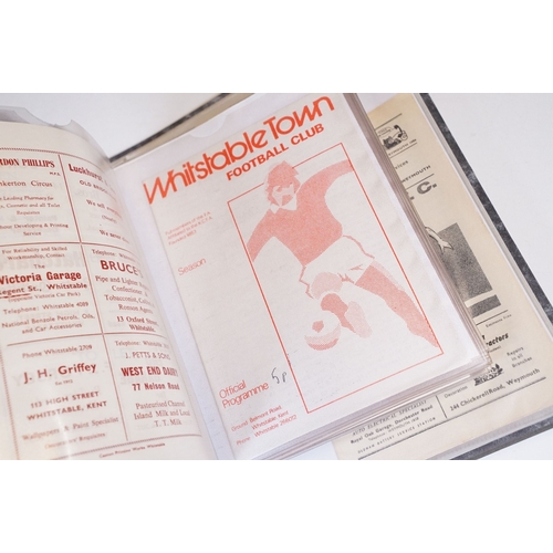 427 - Non League Football Programmes - Large collection of programmes from the 1950s onwards to include Il... 