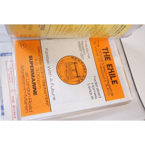 427 - Non League Football Programmes - Large collection of programmes from the 1950s onwards to include Il... 