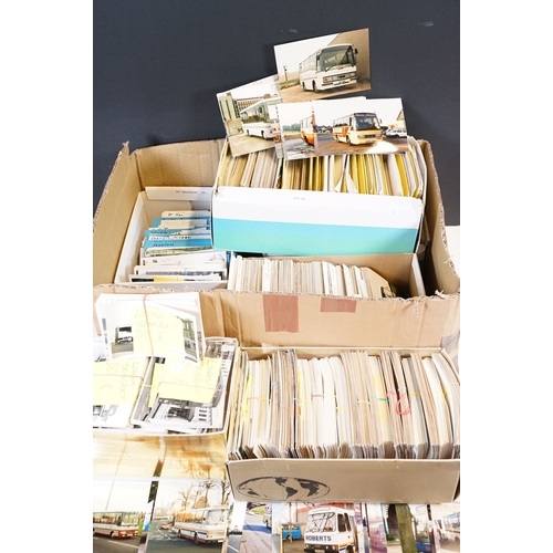 442 - A very large collection of photographic images of buses and trams.