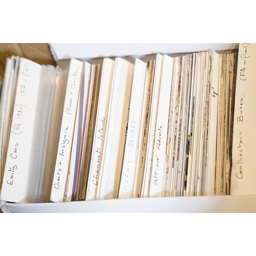 442 - A very large collection of photographic images of buses and trams.