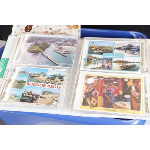 Large collection of early 20th century and later assorted postcards to ...