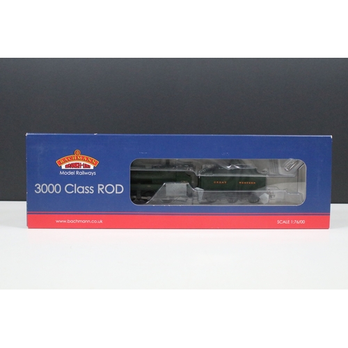 Two boxed Bachmann OO gauge locomotives to include 31-129 3000 Class ...