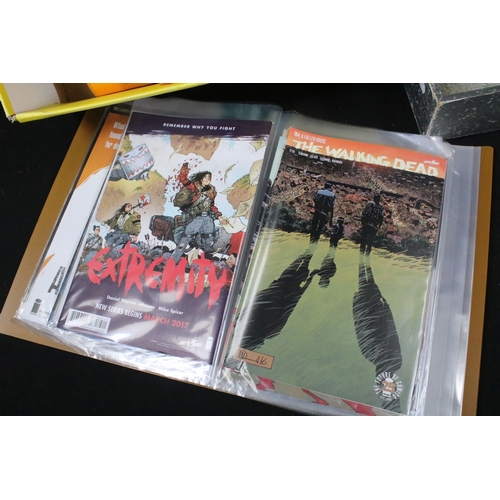378 - Comics - Around 80 The Walking Dead related comics and graphic novel books including Image examples ... 