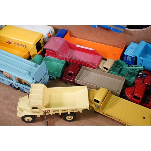 1399 - 30 Mid 20th C onwards diecast models to include Dinky and Corgi examples, with signs of reconditioni... 