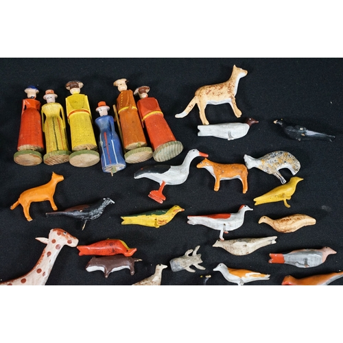 196 - Collection of around 125 x Early 20th Century onwards wooden Noah's Ark figures and animals includin... 