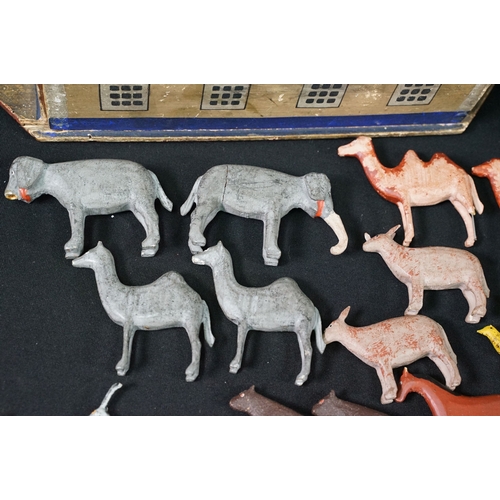 196 - Collection of around 125 x Early 20th Century onwards wooden Noah's Ark figures and animals includin... 