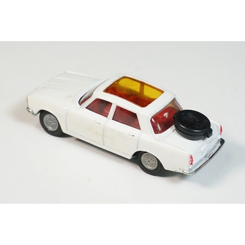 1401 - Boxed Corgi 275 Rover 2000 TC 'Take off Wheels' and 'Golden Jacks' diecast model in white, diecast g... 