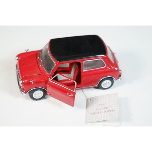 1403 - Three Franklin Mint diecast models to include 1967 Morris Mini Cooper with tag, 1955 Rolls Royce Sil... 