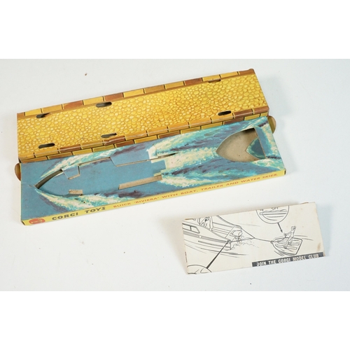 1411 - Boxed Corgi The Riviera Gift Set No 31 diecast model, with Buick Riviera, Dolphin 20 Cabin Cruiser, ... 