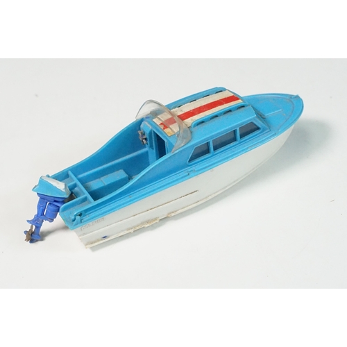 1411 - Boxed Corgi The Riviera Gift Set No 31 diecast model, with Buick Riviera, Dolphin 20 Cabin Cruiser, ... 