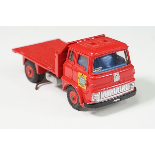 1418 - Four boxed Dinky commercial diecast models to include 917 Mercedes Benz Truck and Trailer (with inne... 