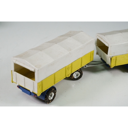 1418 - Four boxed Dinky commercial diecast models to include 917 Mercedes Benz Truck and Trailer (with inne... 