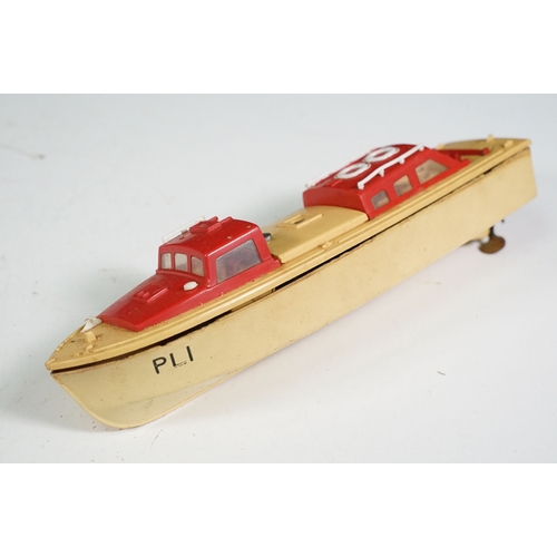 1421 - Seven boxed diecast / plastic / tin plate models to include Britains 9670 Dump Truck, The Morriss Sc... 